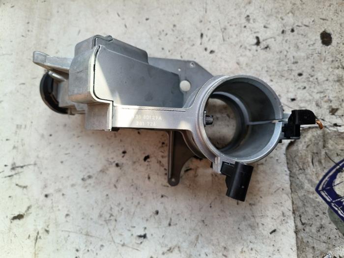 Dator, motorstyrning från en Opel Zafira (M75) 2.2 16V Direct Ecotec 2008