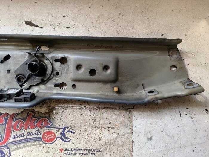 Front från en Opel Zafira (M75) 2.2 16V Direct Ecotec 2008