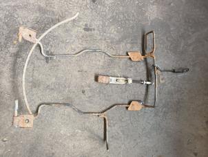 Begagnade Reservhjulsmekanism Opel Zafira (M75) 2.2 16V Direct Ecotec Pris på förfrågan erbjuds av Autodemontage Joko B.V.