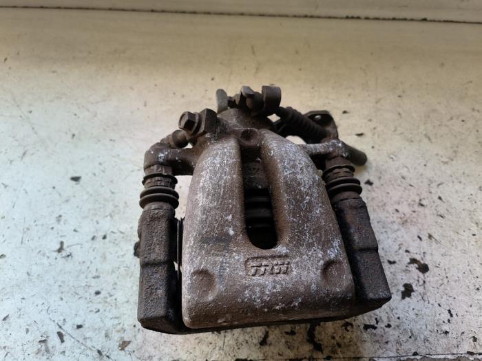 Bakre bromsok, vänster från en Opel Zafira (M75) 2.2 16V Direct Ecotec 2008