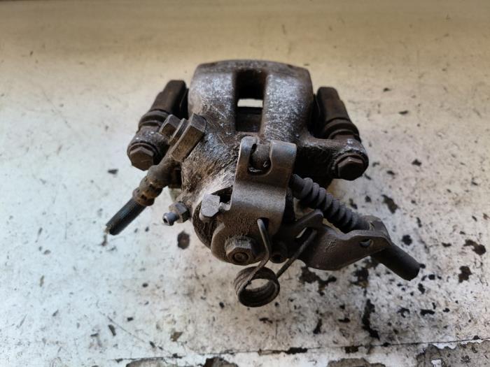 Bakre bromsok, höger från en Opel Zafira (M75) 2.2 16V Direct Ecotec 2008