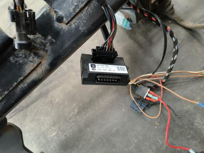 Dragkrok från en Opel Zafira (M75) 2.2 16V Direct Ecotec 2008