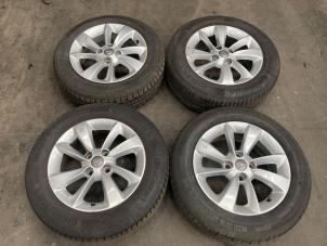 Begagnade Sporthjulsuppsättning Opel Corsa D 1.2 16V Pris på förfrågan erbjuds av Autodemontage Joko B.V.