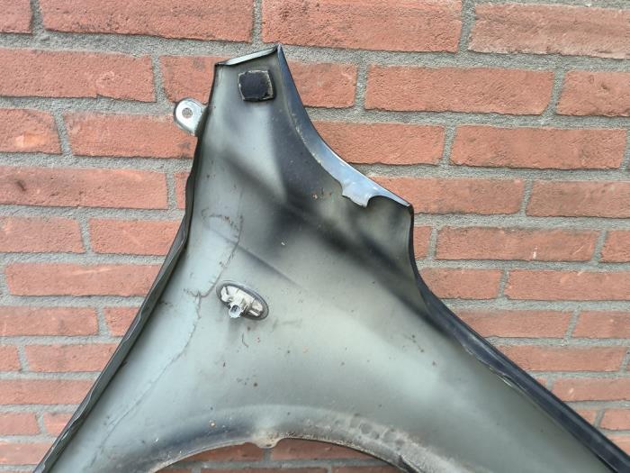 Framskärm, vänster från en Mazda 2 (NB/NC/ND/NE) 1.4 16V 2006