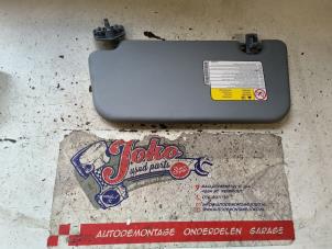 Używane Oslona przeciwsloneczna Mitsubishi Colt (Z2/Z3) 1.3 16V Cena na żądanie oferowane przez Autodemontage Joko B.V.