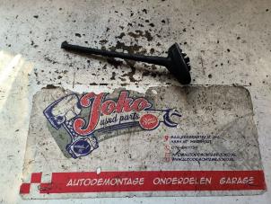 Begagnade Antenn Volkswagen Polo VI (AW1) 1.0 MPi 12V Pris på förfrågan erbjuds av Autodemontage Joko B.V.