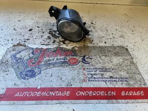 Begagnade Spotlight, höger Renault Clio III (BR/CR) 1.5 dCi FAP Pris på förfrågan erbjuds av Autodemontage Joko B.V.