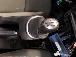 Begagnade Växelspak Renault Clio III (BR/CR) 1.5 dCi FAP Pris på förfrågan erbjuds av Autodemontage Joko B.V.
