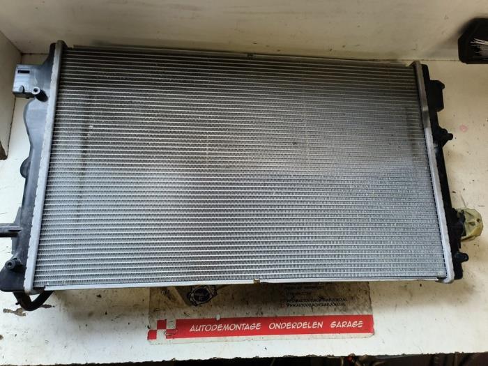 Radiateur van een Seat Ibiza IV SC (6J1) 1.4 TSI 16V Cupra 2012