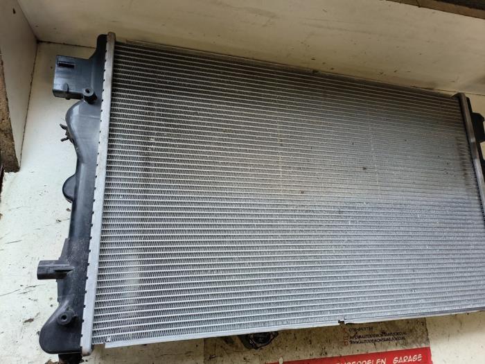 Radiateur van een Seat Ibiza IV SC (6J1) 1.4 TSI 16V Cupra 2012