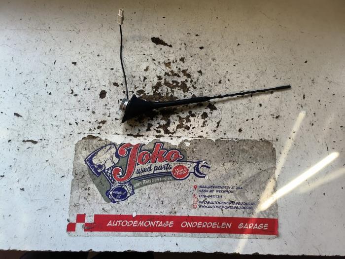 Antenn från en Seat Ibiza IV SC (6J1) 1.4 TSI 16V Cupra 2012