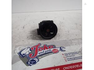 Begagnade Servostyrningspump Ford Fiesta 5 (JD/JH) 1.3 Pris på förfrågan erbjuds av Autodemontage Joko B.V.