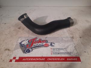Begagnade Laddluftkylarslang BMW 5 serie Touring (F11) 520d 16V Pris på förfrågan erbjuds av Autodemontage Joko B.V.