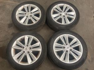 Begagnade Sporthjulsuppsättning Renault Scénic III (JZ) 1.5 dCi 110 Pris på förfrågan erbjuds av Autodemontage Joko B.V.