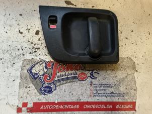 Gebruikte Schuifdeurgreep links Hyundai H-300 2.5 CRDi Prijs op aanvraag aangeboden door Autodemontage Joko B.V.