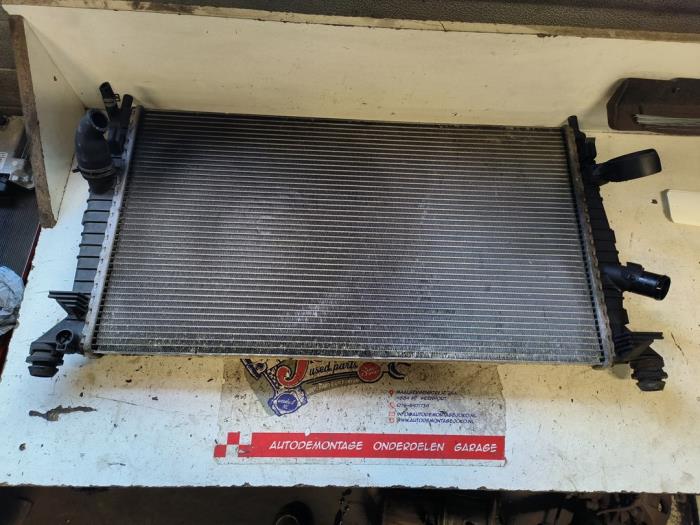 Kylare från en Volvo C30 (EK/MK) 1.6 D 16V 2010