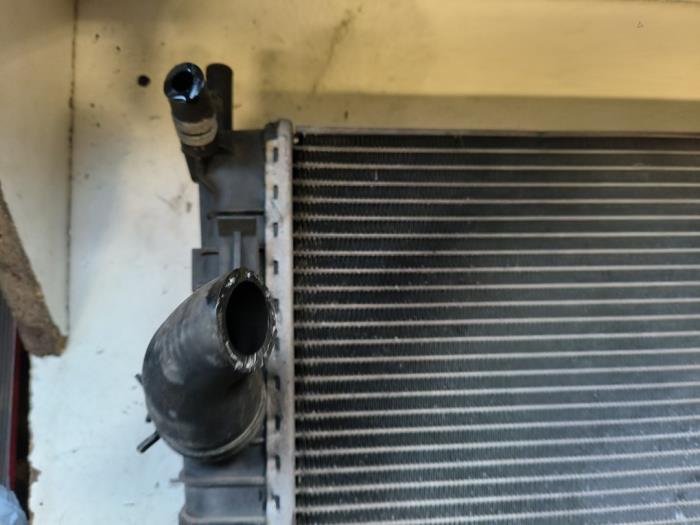 Kylare från en Volvo C30 (EK/MK) 1.6 D 16V 2010