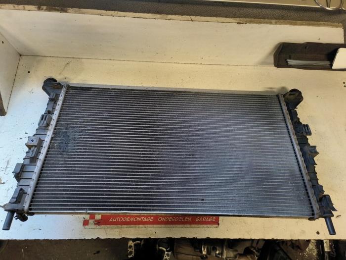 Kylare från en Volvo C30 (EK/MK) 1.6 D 16V 2010