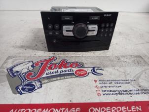 Begagnade CD-spelare med radio Opel Corsa D 1.2 16V LPG Pris på förfrågan erbjuds av Autodemontage Joko B.V.