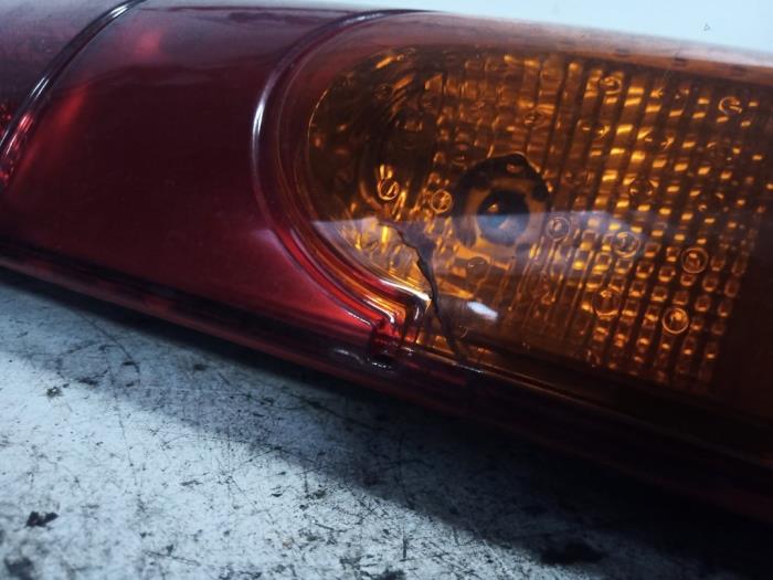 Tylne swiatlo pozycyjne prawe z Renault Kangoo Express (FC) 1.9 D 65 2006