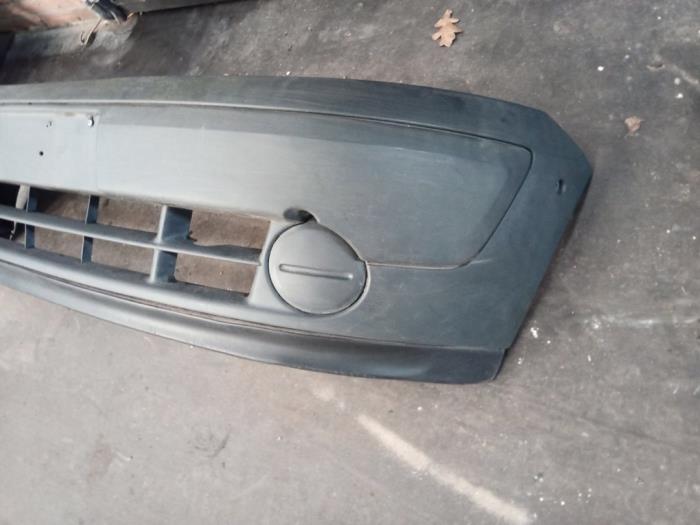 Zderzak przedni z Renault Kangoo Express (FC) 1.9 D 65 2006