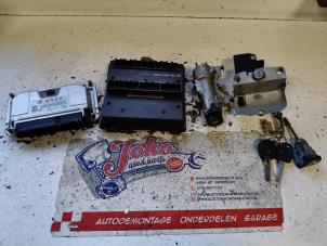 Gebruikte Set Cilindersloten (compleet) Seat Ibiza III (6L1) 1.6 16V Prijs op aanvraag aangeboden door Autodemontage Joko B.V.