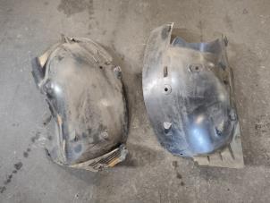 Begagnade Isolering, hjulhus Renault Modus/Grand Modus (JP) 1.6 16V Pris på förfrågan erbjuds av Autodemontage Joko B.V.