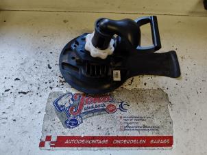 Begagnade Lyftmekanism, reservhjul Renault Modus/Grand Modus (JP) 1.6 16V Pris på förfrågan erbjuds av Autodemontage Joko B.V.