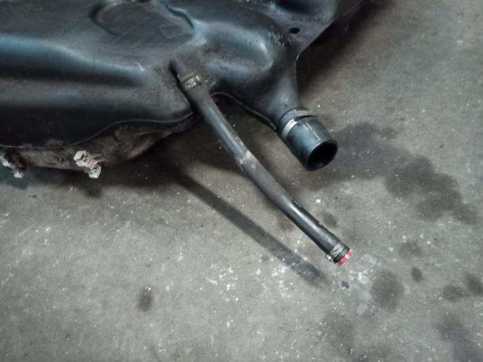 Tank från en Renault Kangoo Express (FC) 1.9 D 65 2006