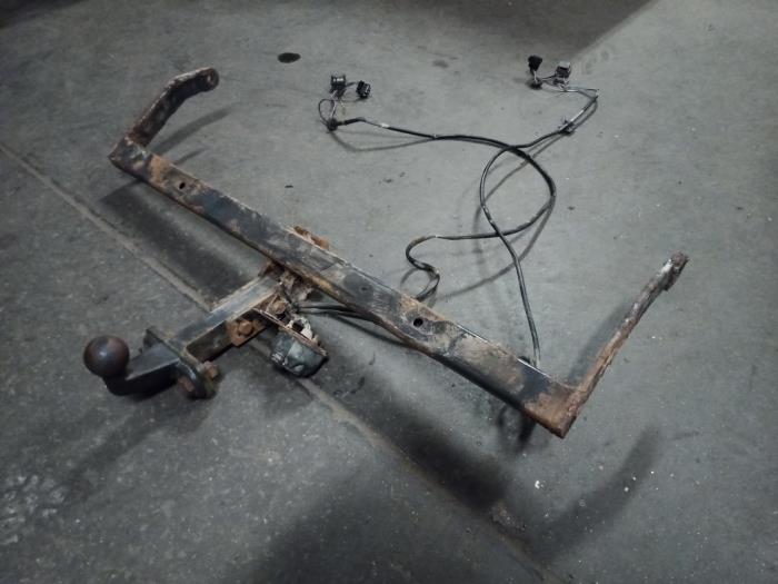 Hak holowniczy z Renault Kangoo Express (FC) 1.9 D 65 2006