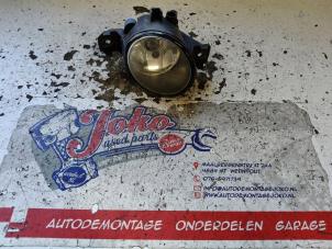 Begagnade Dimljus, stötfångare Renault Clio III (BR/CR) 1.2 16V TCe 100 Pris på förfrågan erbjuds av Autodemontage Joko B.V.