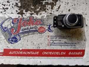 Begagnade Kontrollenhet, multimedia Mercedes CLA (117.3) 1.6 CLA-200 16V Pris på förfrågan erbjuds av Autodemontage Joko B.V.