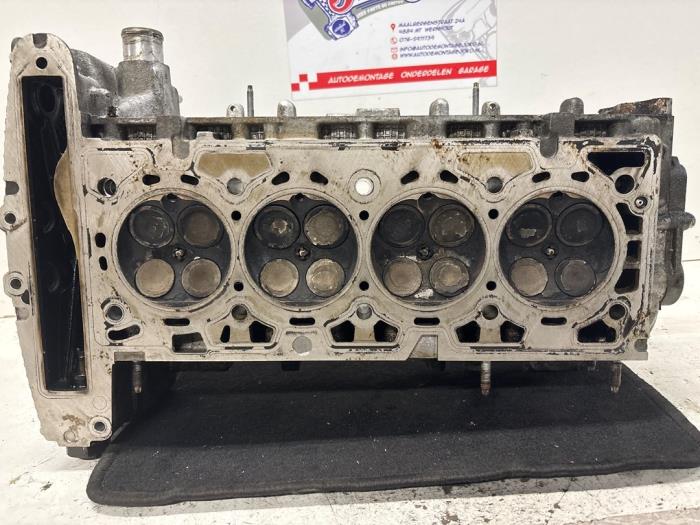 Topplock från en Opel Zafira (M75) 2.2 16V Direct Ecotec 2008