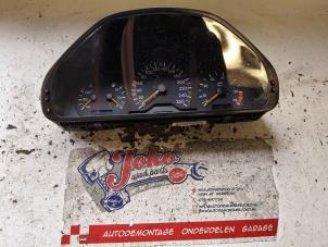 Begagnade Instrumentpanel Mercedes C Combi (S202) 2.4 C240T V6 18V Pris på förfrågan erbjuds av Autodemontage Joko B.V.