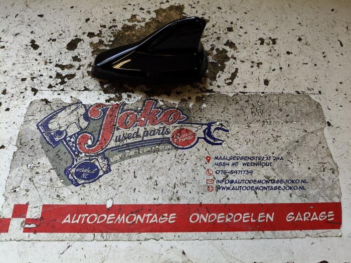 Antenn från en Volkswagen Caddy Cargo V (SBA/SBH) 2.0 TDI BlueMotionTechnology 2021