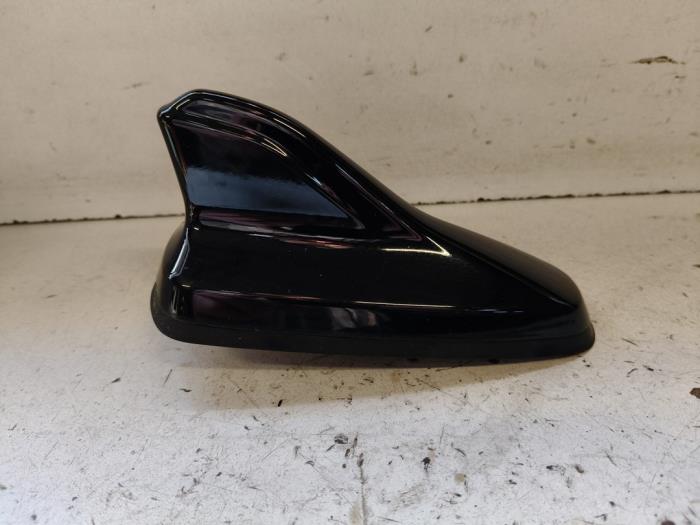 Antenn från en Volkswagen Caddy Cargo V (SBA/SBH) 2.0 TDI BlueMotionTechnology 2021