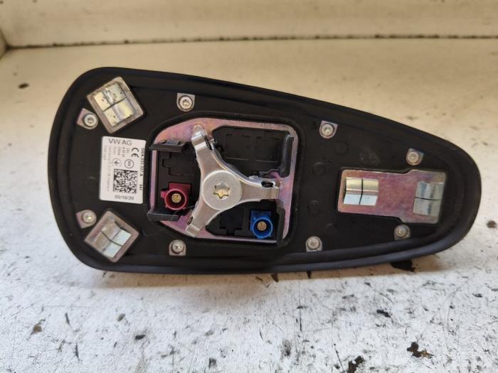 Antenn från en Volkswagen Caddy Cargo V (SBA/SBH) 2.0 TDI BlueMotionTechnology 2021