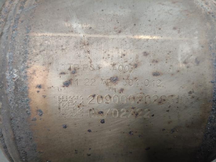 Katalytisk avgasrenare från en Opel Combo Cargo 1.5 CDTI 100 2022