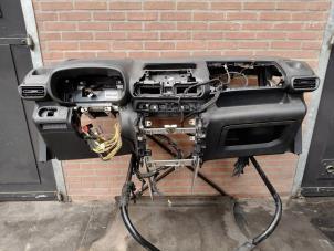 Gebruikte Dashboard Opel Combo Cargo 1.5 CDTI 100 Prijs op aanvraag aangeboden door Autodemontage Joko B.V.