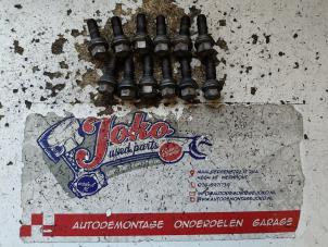 Gebruikte Wielbouten set Mercedes Sprinter 3,5t (906.63) Prijs op aanvraag aangeboden door Autodemontage Joko B.V.