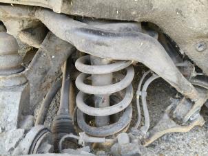 Gebruikte Schroefveer achter Volvo XC90 I 2.4 D5 20V Prijs op aanvraag aangeboden door Autodemontage Joko B.V.