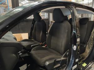 Begagnade Klädsel, uppsättning (komplett) Peugeot 308 (L3/L8/LB/LH/LP) 1.6 BlueHDi 120 Pris på förfrågan erbjuds av Autodemontage Joko B.V.