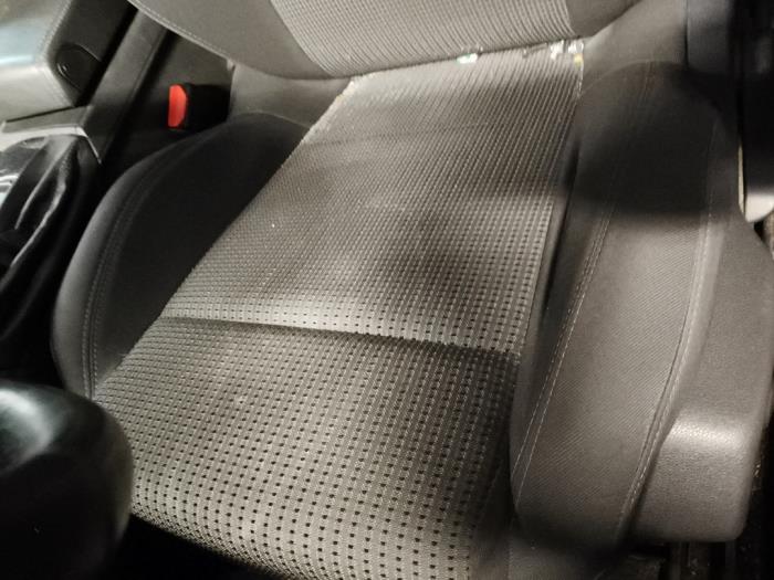 Zestaw powlok (kompletny) z Peugeot 508 (8D) 1.6 THP 16V 2012