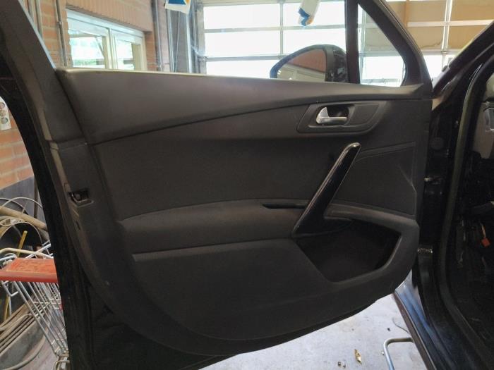 Zestaw powlok (kompletny) z Peugeot 508 (8D) 1.6 THP 16V 2012