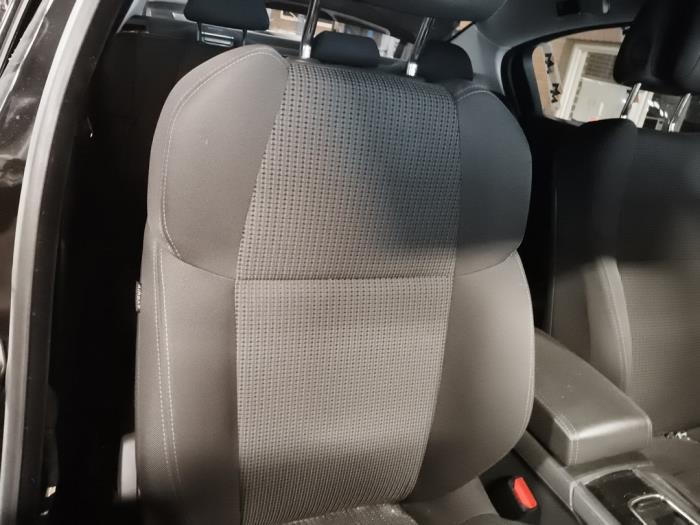 Zestaw powlok (kompletny) z Peugeot 508 (8D) 1.6 THP 16V 2012