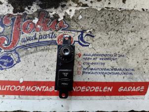 Begagnade Radiokontrollpanel Peugeot 208 I (CA/CC/CK/CL) 1.0 Vti 12V PureTech Pris på förfrågan erbjuds av Autodemontage Joko B.V.