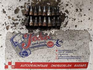 Begagnade Hjulbultsats Peugeot 208 I (CA/CC/CK/CL) 1.0 Vti 12V PureTech Pris på förfrågan erbjuds av Autodemontage Joko B.V.