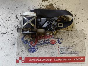 Begagnade Främre säkerhetsbälte, vänster Mercedes C Estate (S204) 2.2 C-200 CDI 16V . Pris på förfrågan erbjuds av Autodemontage Joko B.V.