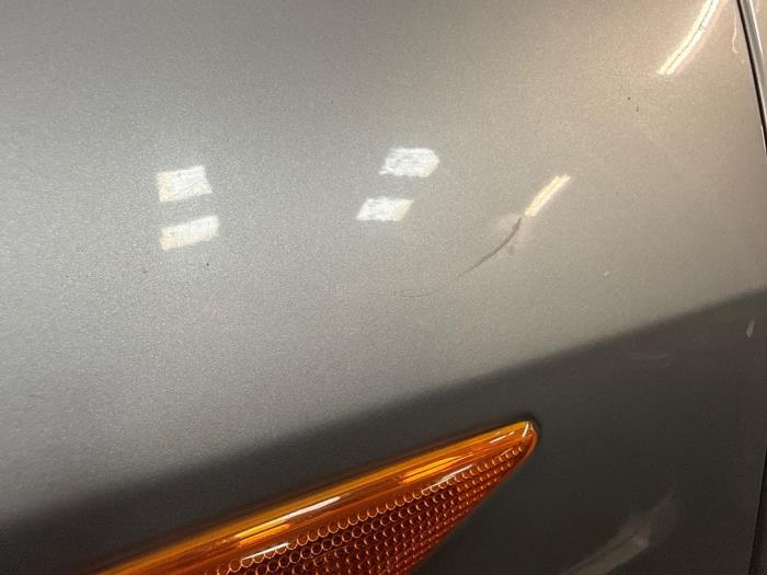 Framskärm, vänster från en Ford Mondeo III 2.0 TDCi/TDDi 115 16V 2002