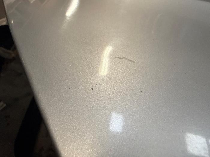 Motorhuv från en Ford Mondeo III 2.0 TDCi/TDDi 115 16V 2002